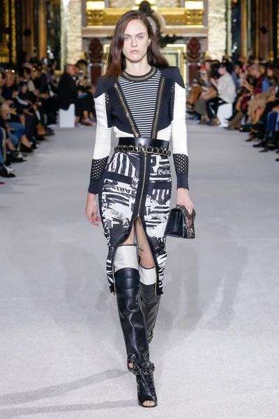 Look 13